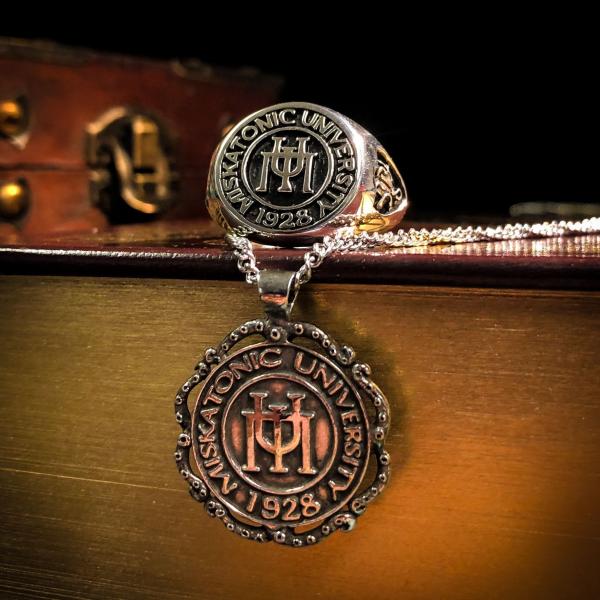 Miskatonic University Class Necklace - Bronze picture