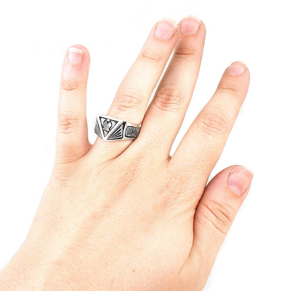 House Minerva Institute Ring picture