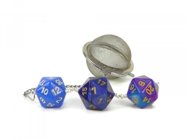 Tea infuser with D20 charm picture