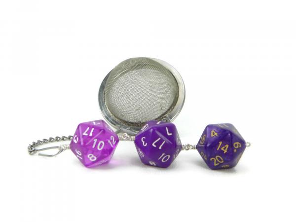 Tea infuser with D20 charm picture