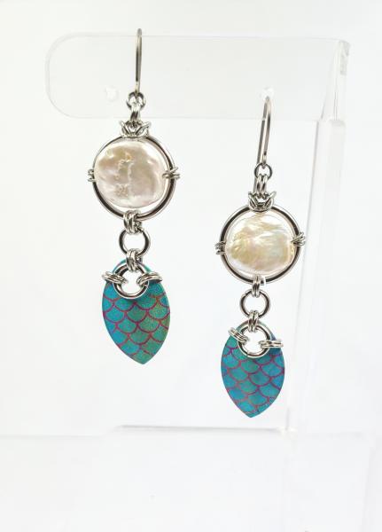 Mermaid's Treasure Earrings: Teal Scale picture