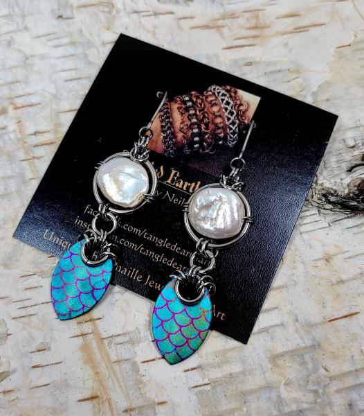 Mermaid's Treasure Earrings: Teal Scale picture