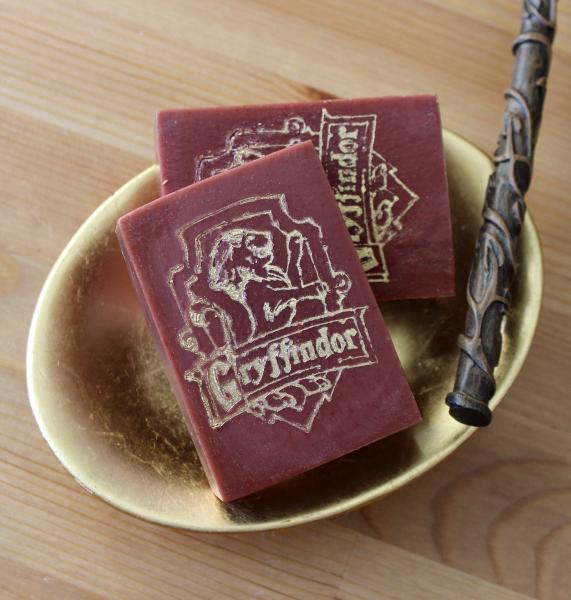 Gryffindor Spicy Pepperberry Goat's Milk Soap picture