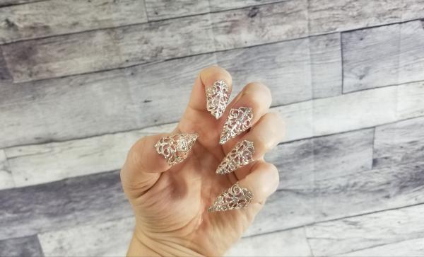 Nail Claws- Silver Filigree, plain picture