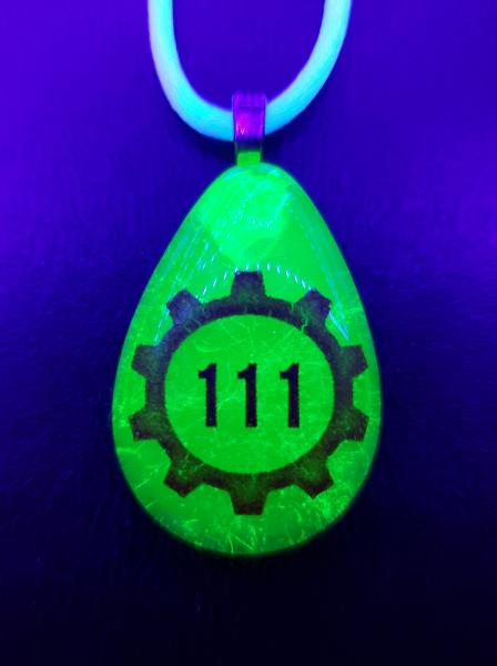 Uranium Glass Vault 111 Pendant picture