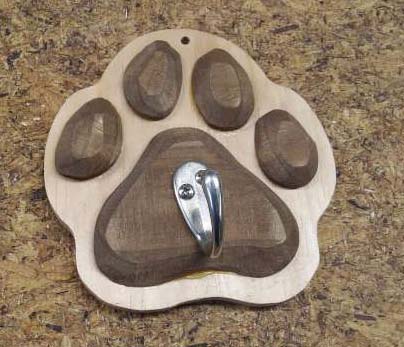 Paw leash holder picture