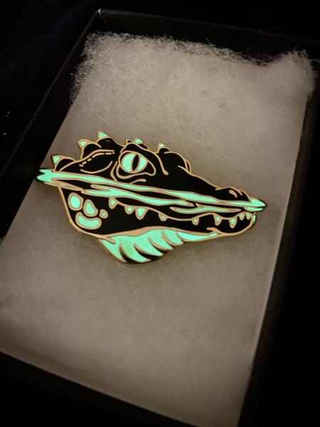 Night Eyes (Croc) 2" Pin picture