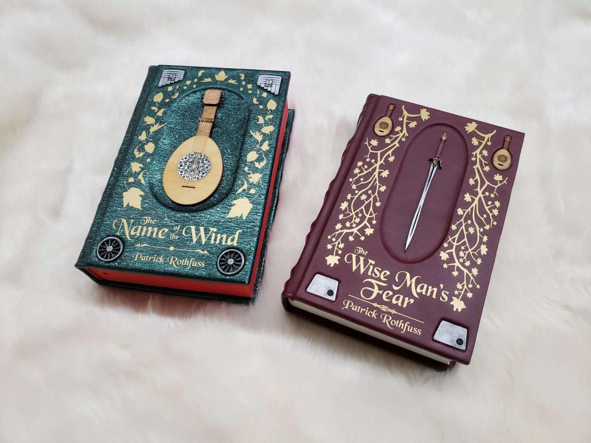 The Name of the Wind – Leatherbound Patrick Rothfuss 10th Anniversary Edition picture