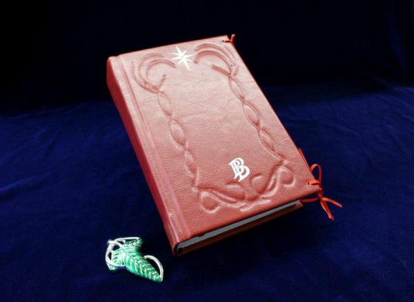 The Lord of the Rings – Red Book of Westmarch Leatherbound Collector’s Edition Book Replica picture