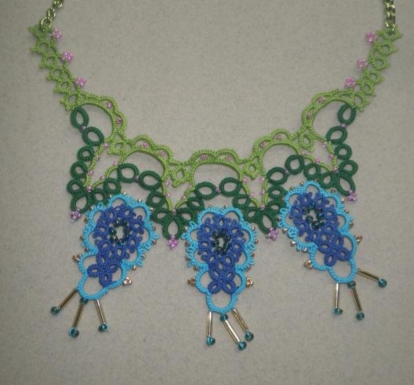 Peacock tail necklace and earring set picture