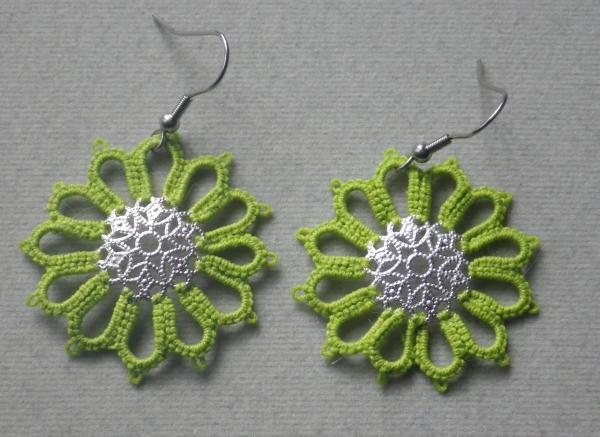 "Dresden Plate" earrings picture