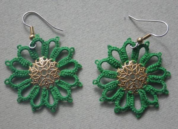 "Dresden Plate" earrings picture