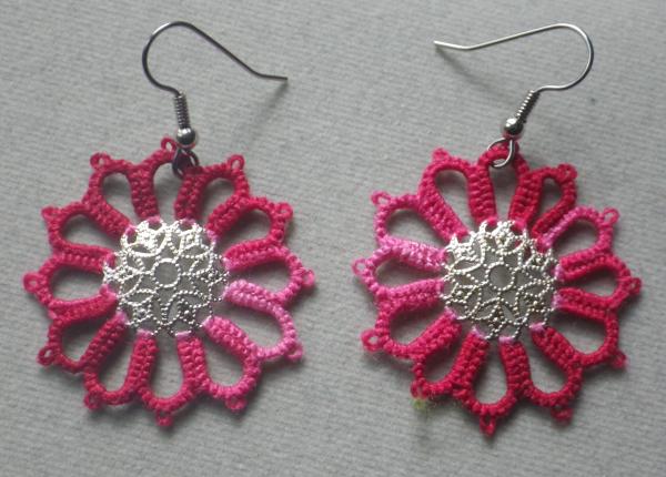 "Dresden Plate" earrings picture