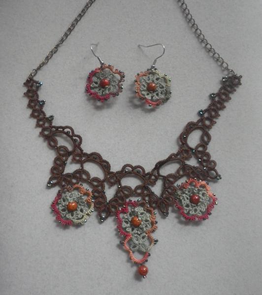 Fall color Victorian necklace/earring set picture