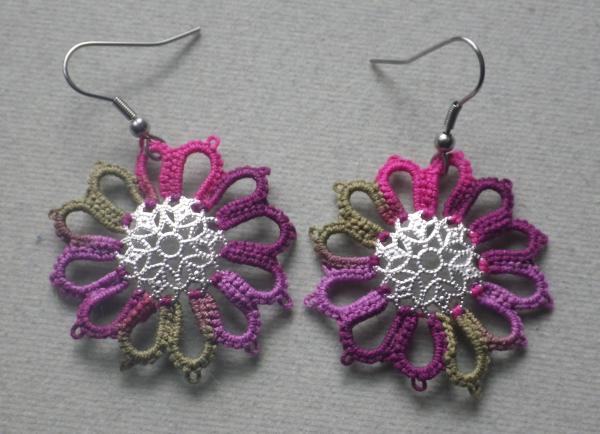 "Dresden Plate" earrings picture