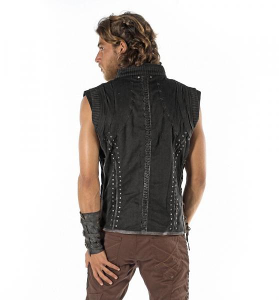 Odin Vest picture