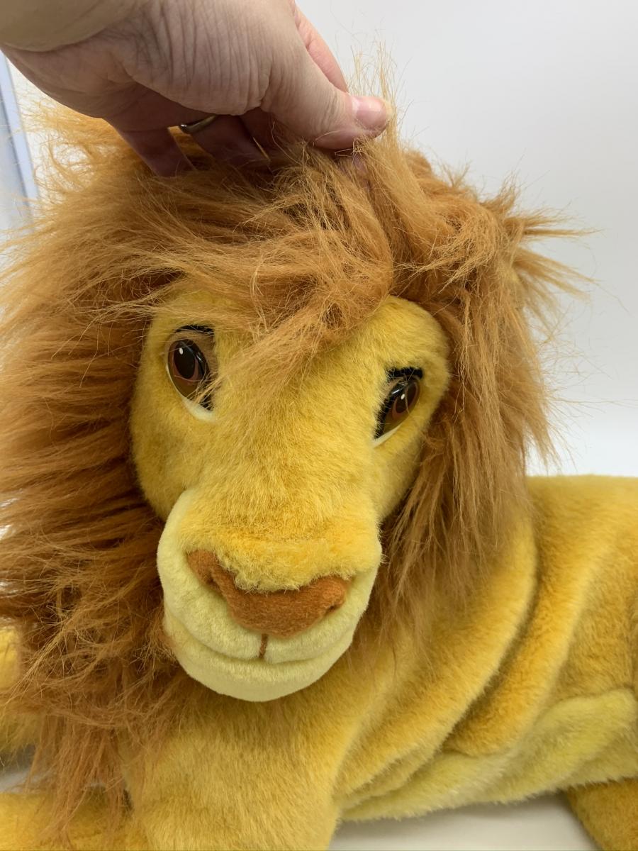 LG vintage plush Simba picture