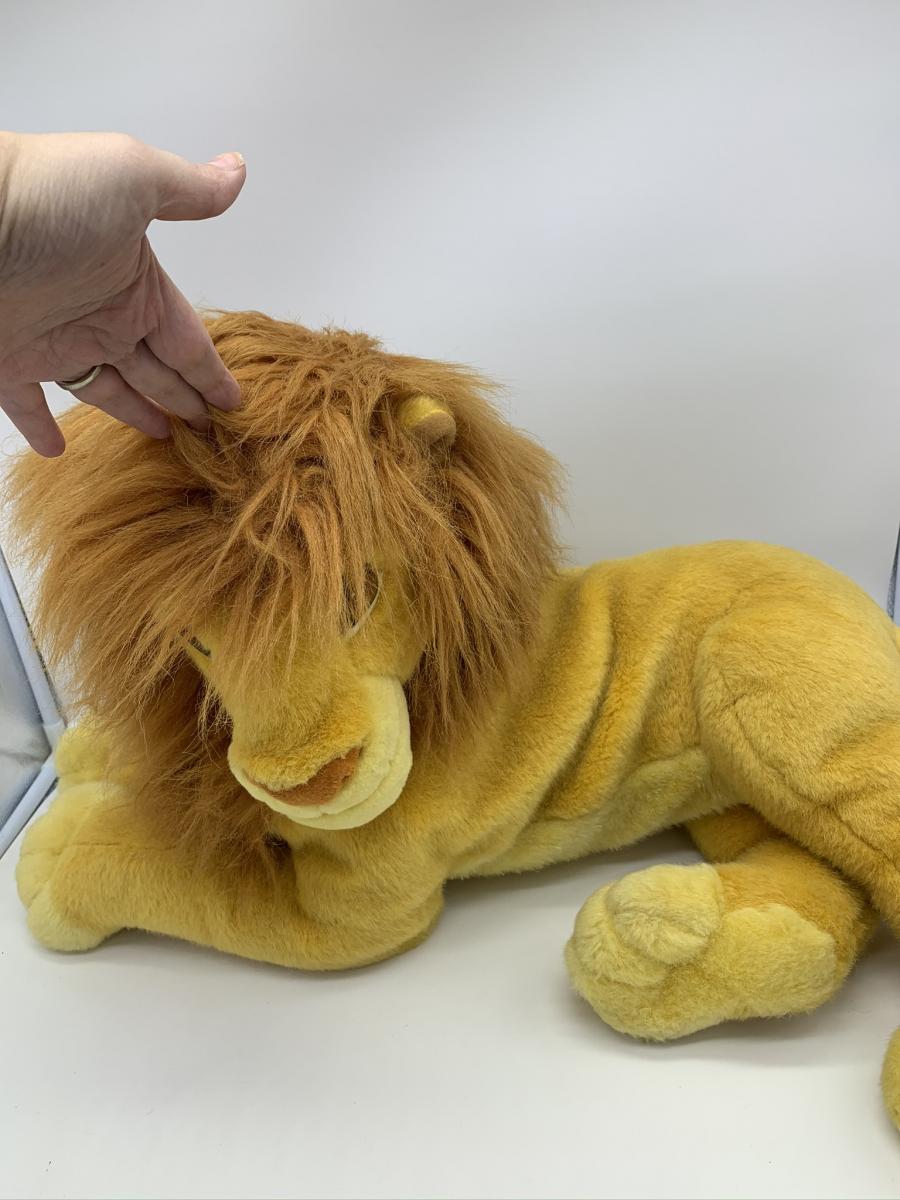 LG vintage plush Simba picture
