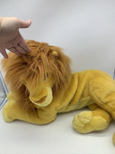 LG vintage plush Simba picture