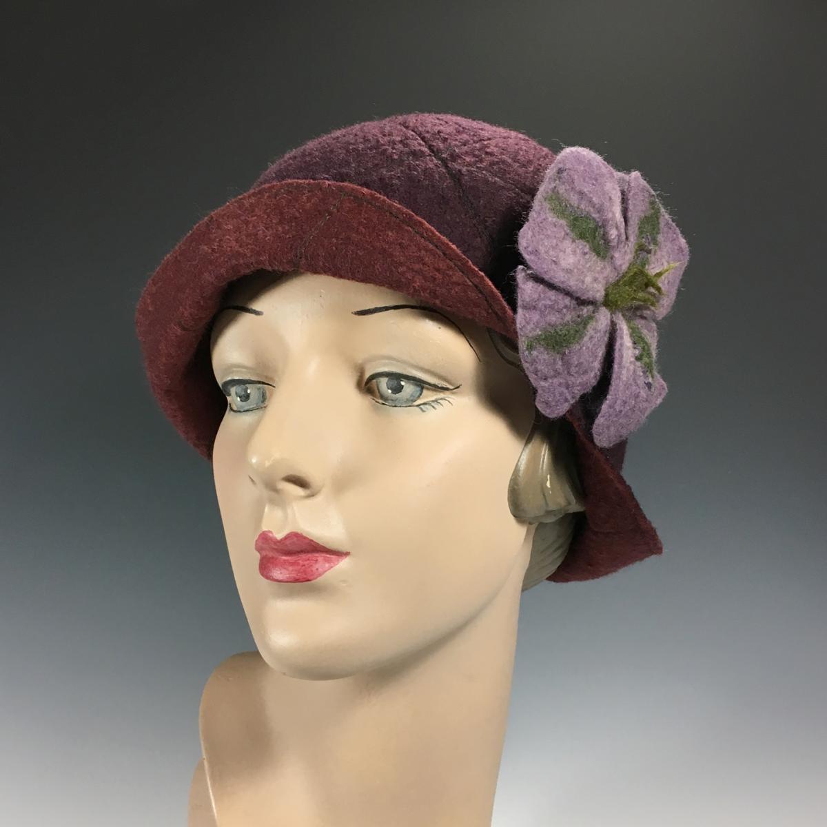 Mariposa Cloche picture