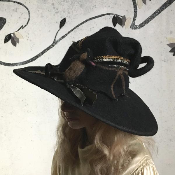 Witch Hat w/Bat picture