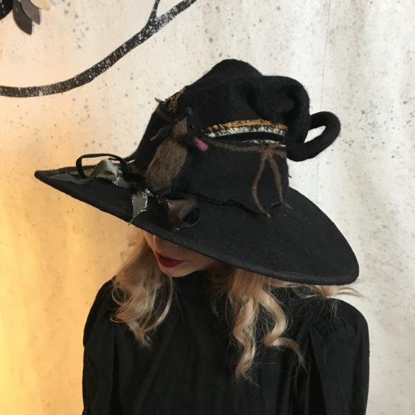 Witch Hat w/Bat picture