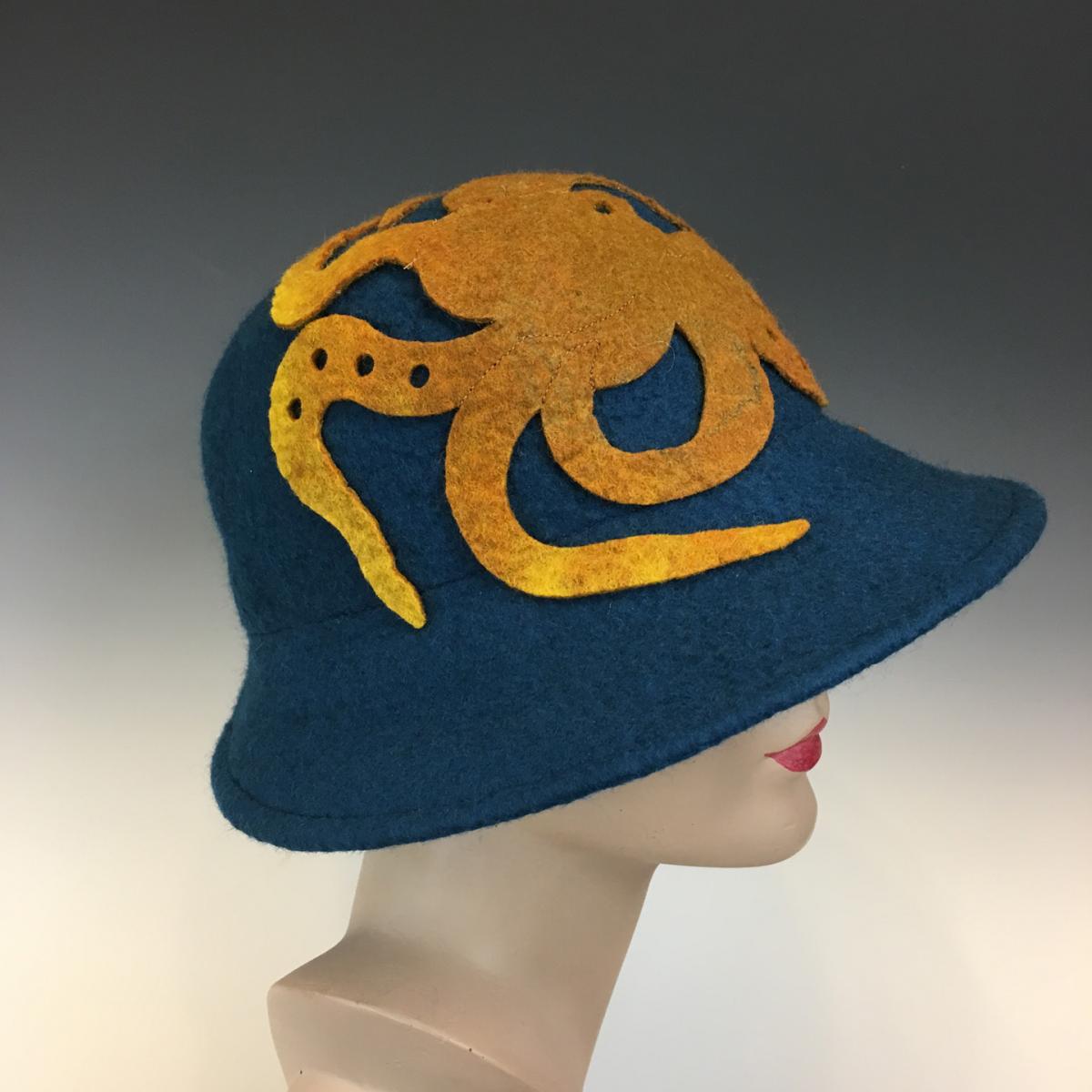 Gertie Cloche picture