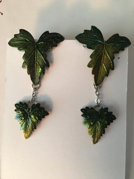 Maple Leaf earrings picture