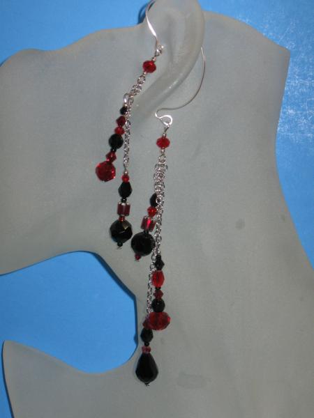 bead ear wrap 8 red/black