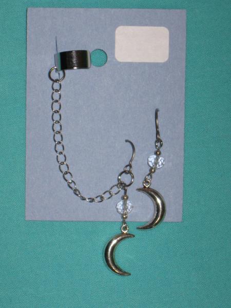 charm cuff and earrings 14-key ring, crescent moon picture