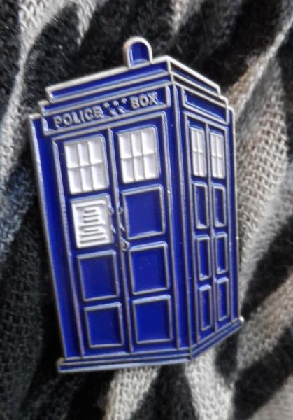 Doctor Who: TARDIS Enamel Pin (Large) picture