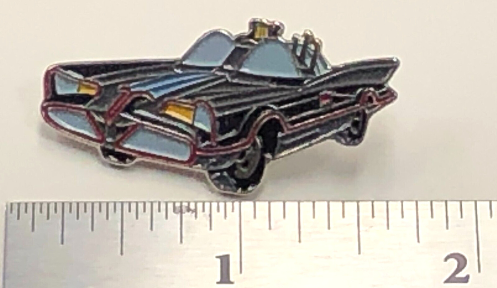 BATMAN 1966 TV Series Metal Lapel Pin set (Adam West & Burt Ward) picture