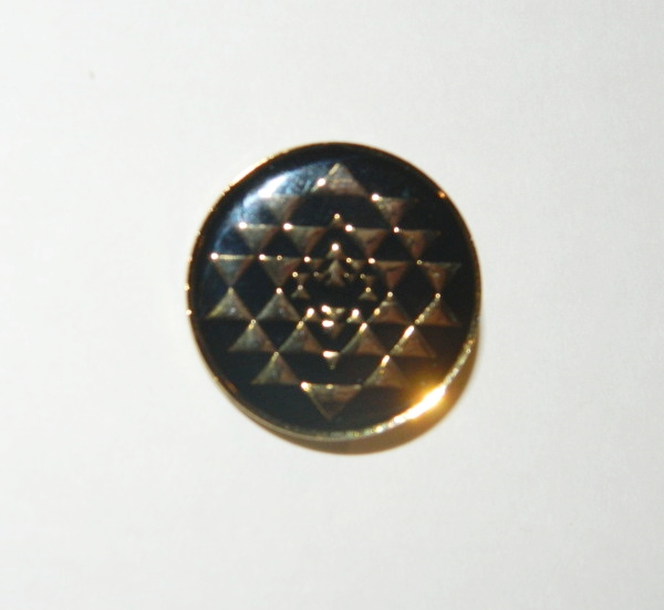 Original Battlestar Galactica Series Shoulder Patch Logo Enamel Metal Pin UNUSED