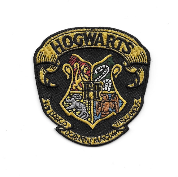 Harry Potter Hogwarts School Crest British Version Embroidered Patch NEW UNUSED