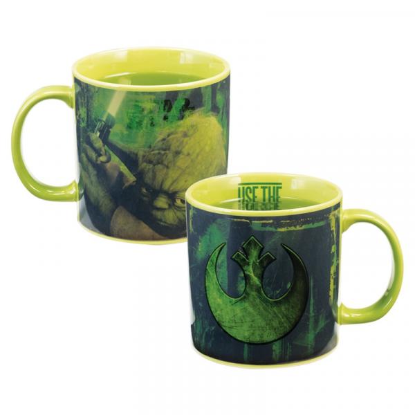 Star Wars Yoda with Lightsaber Heat Reactive 20 oz Ceramic Mug NEW UNUSED picture