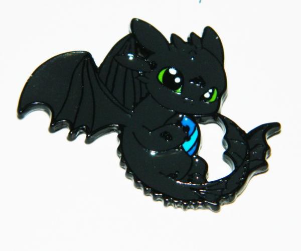 How To Train Your Dragon Movie Toothless Flying Die-Cut Metal Enamel Pin UNUSED picture