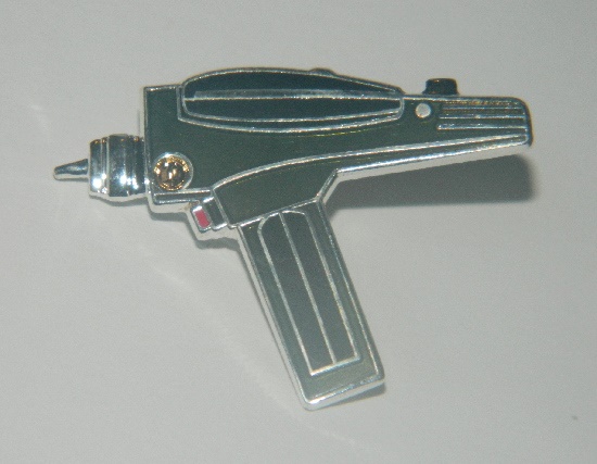 Star Trek Classic Original TV Series Hand Phaser Cloisonne Pin 1985 NEW UNUSED