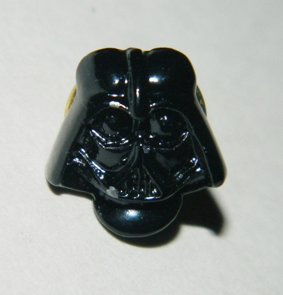 Star Wars Darth Vader Helmet 3-D Head Metal Enamel Black Pin 1994 NEW UNUSED