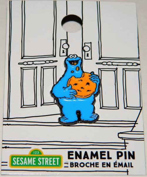 Sesame Street TV Show Cookie Monster with Cookie Metal Enamel Pin NEW UNUSED