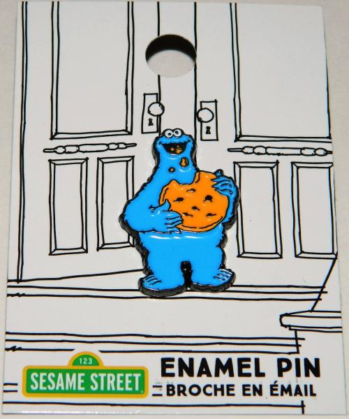 Sesame Street TV Show Cookie Monster with Cookie Metal Enamel Pin NEW UNUSED picture