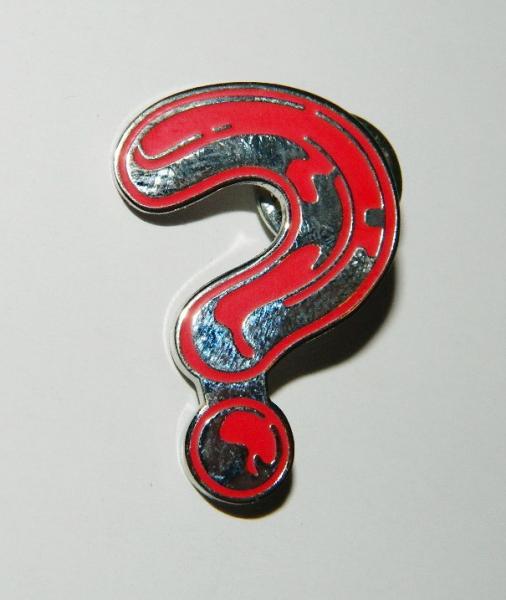 Doctor Who Red Question Mark (?) Logo Enamel Metal Pin (c) 1985, NEW UNUSED
