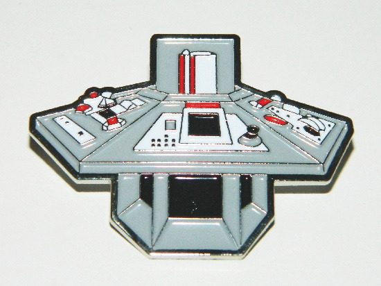 Doctor Who Fan Club Tardis Console Cloisonne Pin (c) 1982, NEW UNUSED