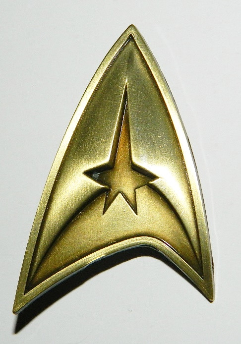 Star Trek Original TV Series Command Logo Brass Toned Badge Metal Pin NEW UNUSED