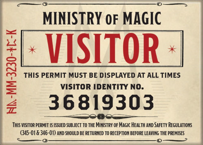 Fantastic Beasts Crimes of Grindelwald MOM Visitor Badge Magnet Harry Potter NEW