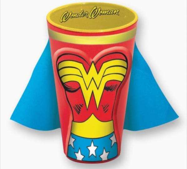 Wonder Woman Molded Chest Image with Cape 16 Ounce Pint Glass, NEW UNUSED picture