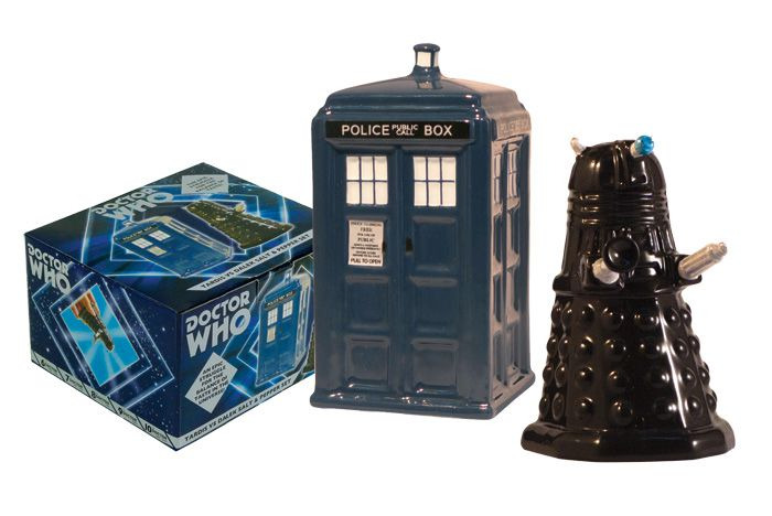 Doctor Who Tardis and Dalek Ceramic Salt and Pepper Shakers Set NEW UNUSED