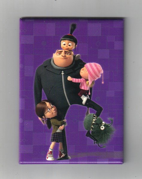 Despicable Me Movie Gru Holding the 3 Orphans Refrigerator Magnet, NEW UNUSED picture