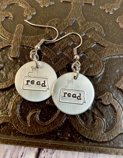 Bookworm earrings- read picture