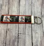 Keep calm and kill zombies Key fob