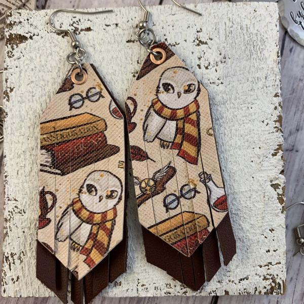 HP owl faux leather earrings
